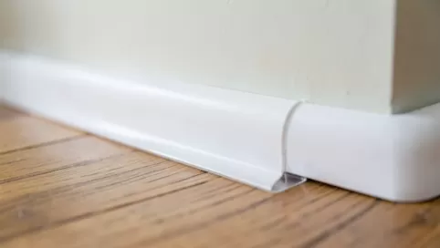 Akryl do listew przypodłogowych