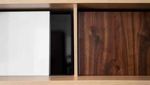 fronty akrylowe vs lakierowane